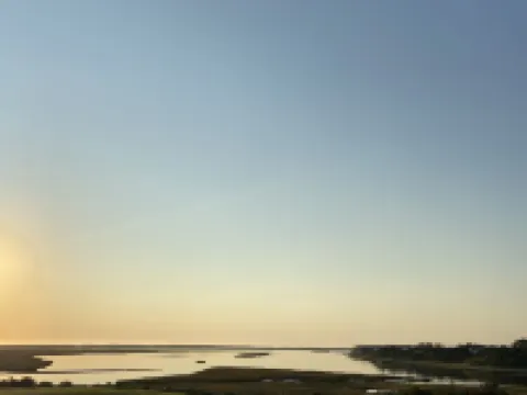 Charming Sun Filled Eastham Cottage at Fort Hill 伊斯特姆酒店