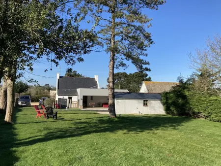 pleasant house for 6 with heated swimming pool Отели в г. Локирк