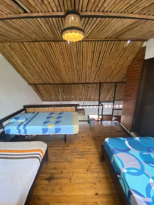 Mini House with WiFi in Cali 住宿飯店