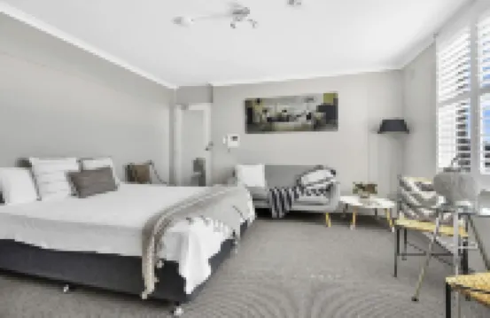 Mosman Luxury Studio Hotels near Taronga Zoo