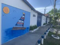 Seasonal house block from Jacaraipe beach -100 meters from the beach.