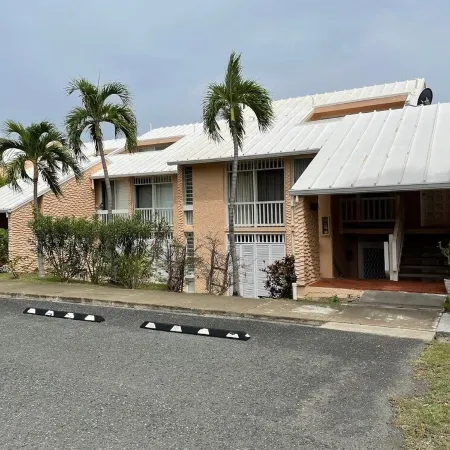 Sunset Reef: An Oceanfront 3 Bedroom Condo in Gentle Winds