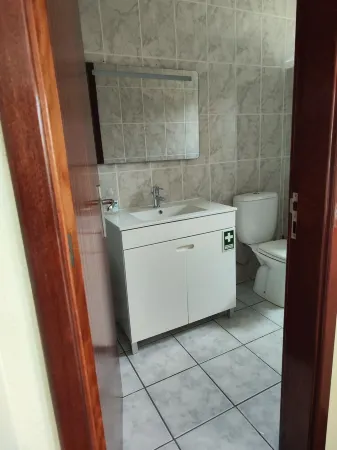 A 10 Minutos das Piscinas Naturais do Porto Moniz. Aceito Animais de Estimação Отели в г. Ribeira Da Janela