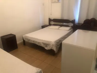 Beach building by Praia Forte, WI-FI air conditioning, side Hotel Malibu, for 10 Hotels near Shells Beach