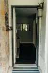 Guest Suite nestled in nature close to hiking trails and Ledgeview golf course