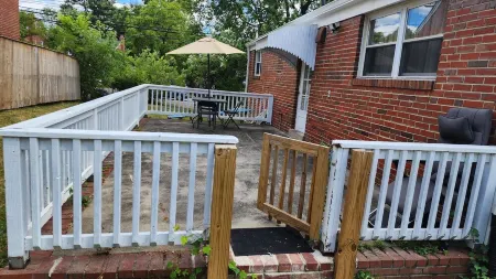 Convenient/family friendly home with yard driveway