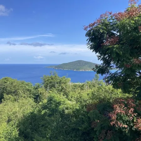 2Br 2BA - "A Little Vitamin Sea" with Amazing Views Plus Backup Power