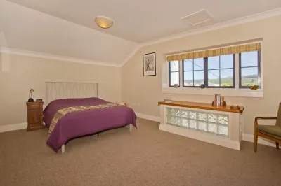 The Orange Lodge - Petone - Wellington - Broadband Hoteller i Petone