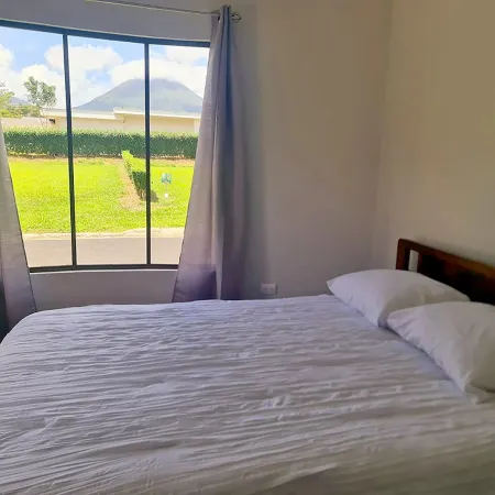 Villa del Encanto - Two cozy cottages with amazing Arenal Volcano view