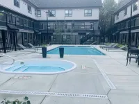 Joe’s Brand New 2 King Bedrooms Townhome in Canmore