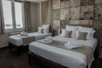 Le Grand Hôtel de la Marine "face à la mer" Hotels in Commes