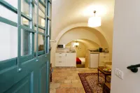 The Templer Inn Hotels near Between the Arches