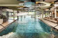 Alpine Luxury Spa Resort Schwarzenstein - Pools