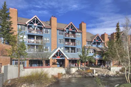 River Mtn Lodge W103 Отели рядом с достопримечательностью «Riverwalk Center at Breckenridge»