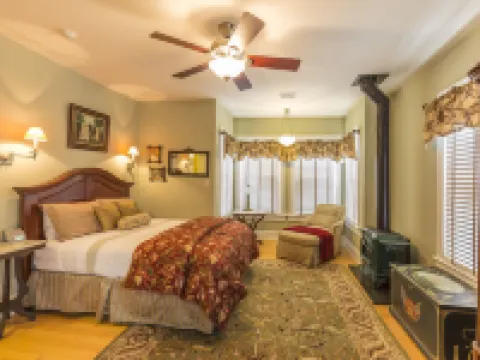 Raritan Inn Hotels in Hunterdon County