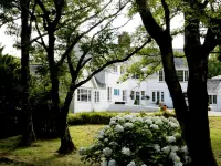 The Cottage at Wylan Hall Hotels near Janet Bell Gallery & Lifestyle Store