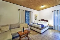 Havana Lodge