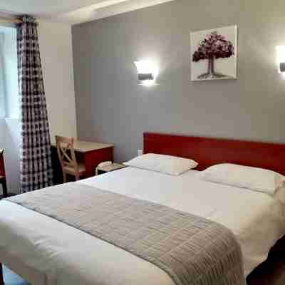 Logis Hôtel le Relais du Lac Rooms