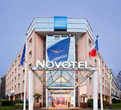 Novotel Nantes Centre Bord de Loire Hotels in Nantes