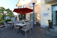 Christiana's Wein&ArtHotel - Parkplatz