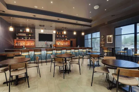 Drury Inn & Suites Phoenix Chandler Fashion Center Отели в г. Чендлер