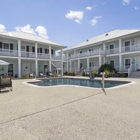 Bay Town Inn