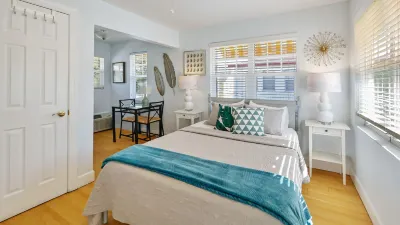 Coconut Inn Pass-a-Grille Beach Hotels in Tierra Verde