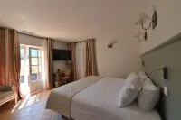Hotellerie du Domaine de Cabasse Hotels in Roaix