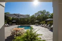 Inn at Willow Grove - Pools