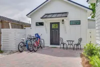 Designer Coastal Studio: Walk to Beach, Near 30A - Beach
