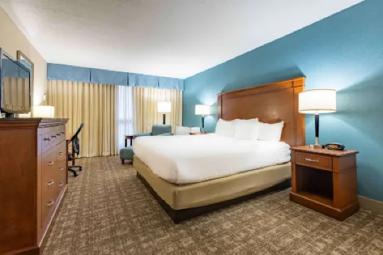 Pear Tree Inn St. Louis Near Union Station Отели рядом с достопримечательностью «Парк Уилсон»