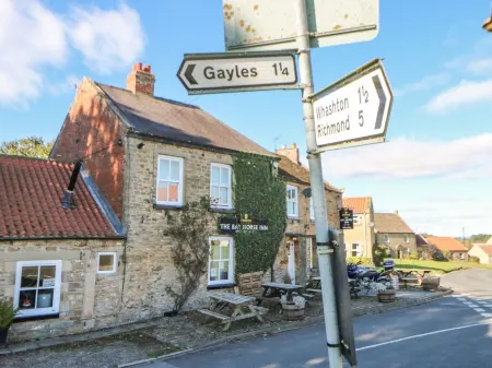 The Arches Larklands Отели в г. Гиллинг вит Хартфорт энд Седбери