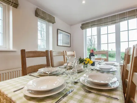 Ayrmer Path Отели рядом с достопримечательностью «Wembury Beach»