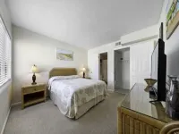 Pura Vida Pure Life - Expansive Views of the Ocean and Wide Sandy Beach 1 Bedroom Condo by RedAwning - balcony