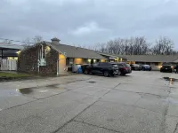 Economy Inn & Suites فنادق في Ashtabula
