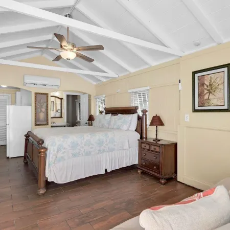Tropical Cottages