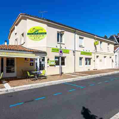 Logis Hôtel l'Oliveraie Hotel Exterior