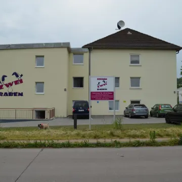 Zwei Raben Pension Hotels near Laubenheim