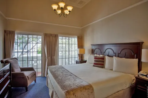 Meliá Century Hotel Ponce فنادق في San Anton