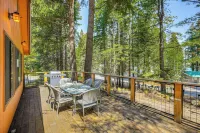 Walk to Lake Almanor: Prattville Cabin w/ 2 Decks! - 3-Star