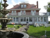 Wakamow Heights Bed and Breakfast Hotels in Moose Jaw