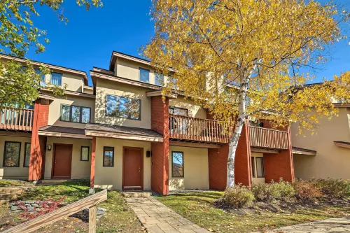 Primely Located Dover Escape < 1 Mi to Mt Snow! - 3-Star