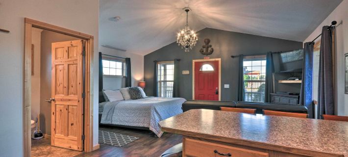 Coastal Retreat in Long Beach Walk to Attractions Hotels in Pacific County
