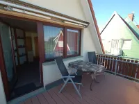 An der Wiese 1 für 2 Gäste Inkl. Bettw., Wlan, Südbalkon und Parkplatz am Haus Hotels in Prerow