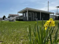 The Cedar Motel Hotels in Marblehead