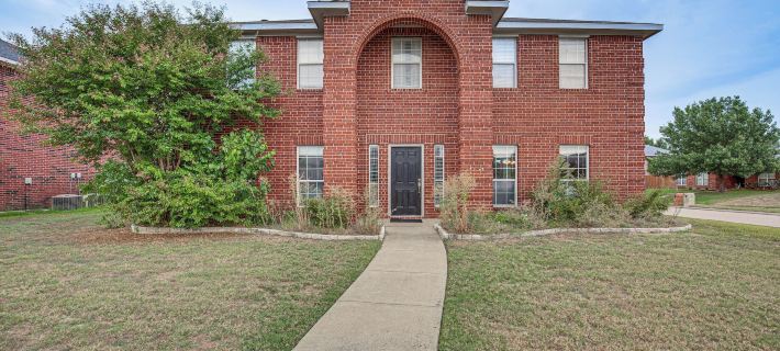 Pet-friendly Allen Home ~ 30 Mi to Dallas! Ξενοδοχεία στην πόλη Allen
