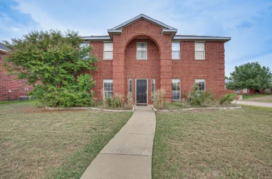 Pet-friendly Allen Home ~ 30 Mi to Dallas!