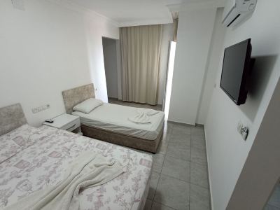 Hotel Yaka Inn
