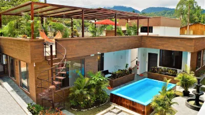 Toucan Platinum Suites Aparthotel