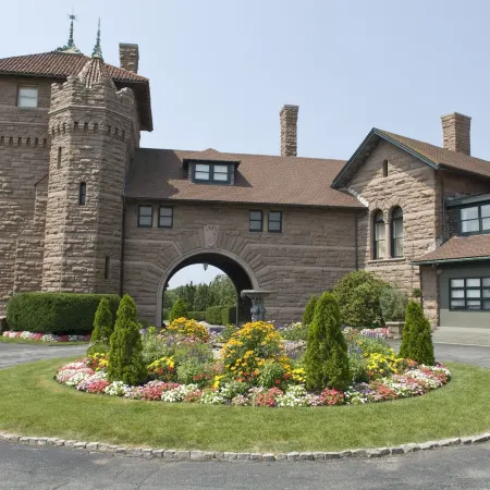 OceanCliff Hotel